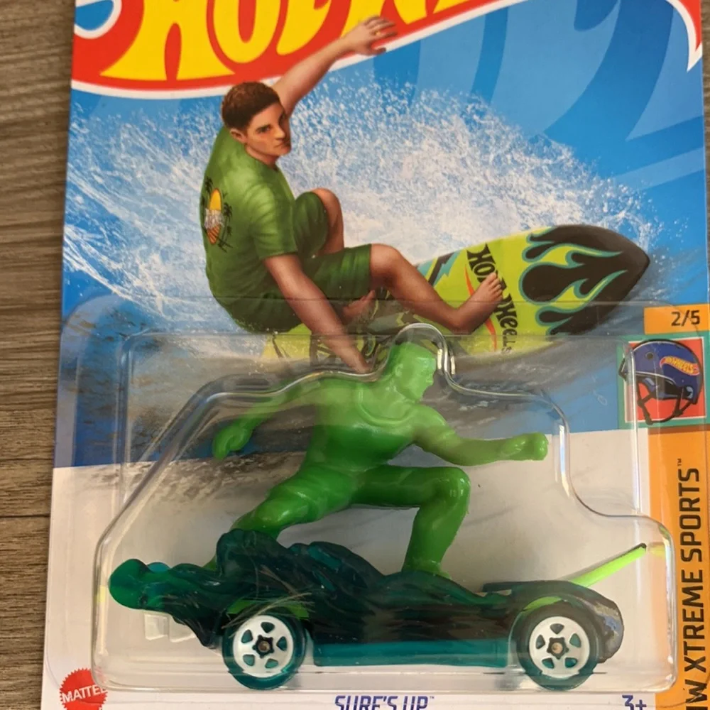 Hot Wheels Surfs Up HW XTreme Sports Hotwheels Surfer Car 2024  Surf Board